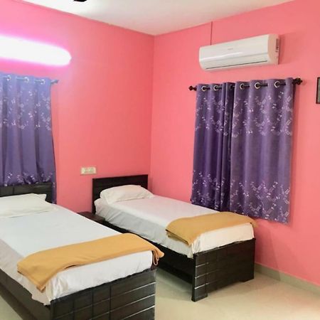 Royal Palace Guest House Chennai Ngoại thất bức ảnh