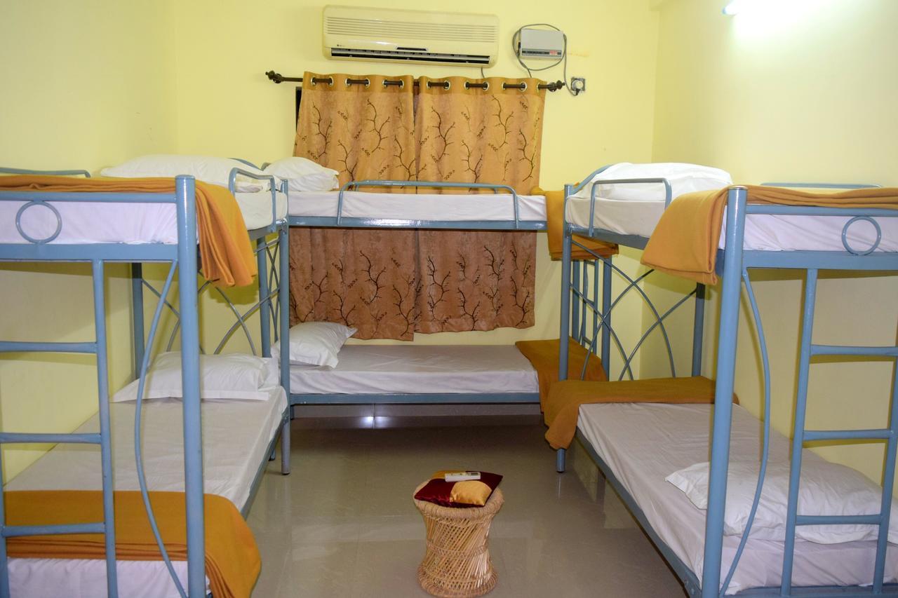 Royal Palace Guest House Chennai Ngoại thất bức ảnh